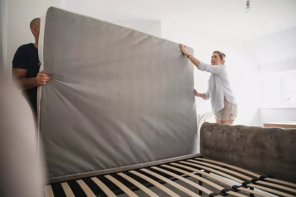 Can a Non-Toxic Mattress Still Smell? New Mattress Smell FAQs